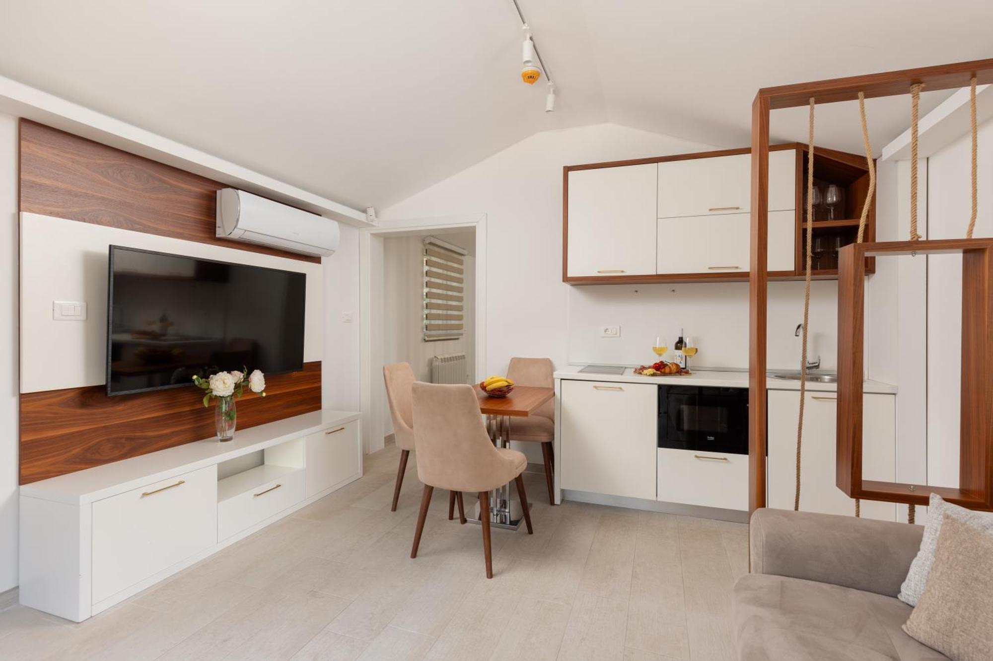 Ocea Studio Apartments Kotor Exterior foto